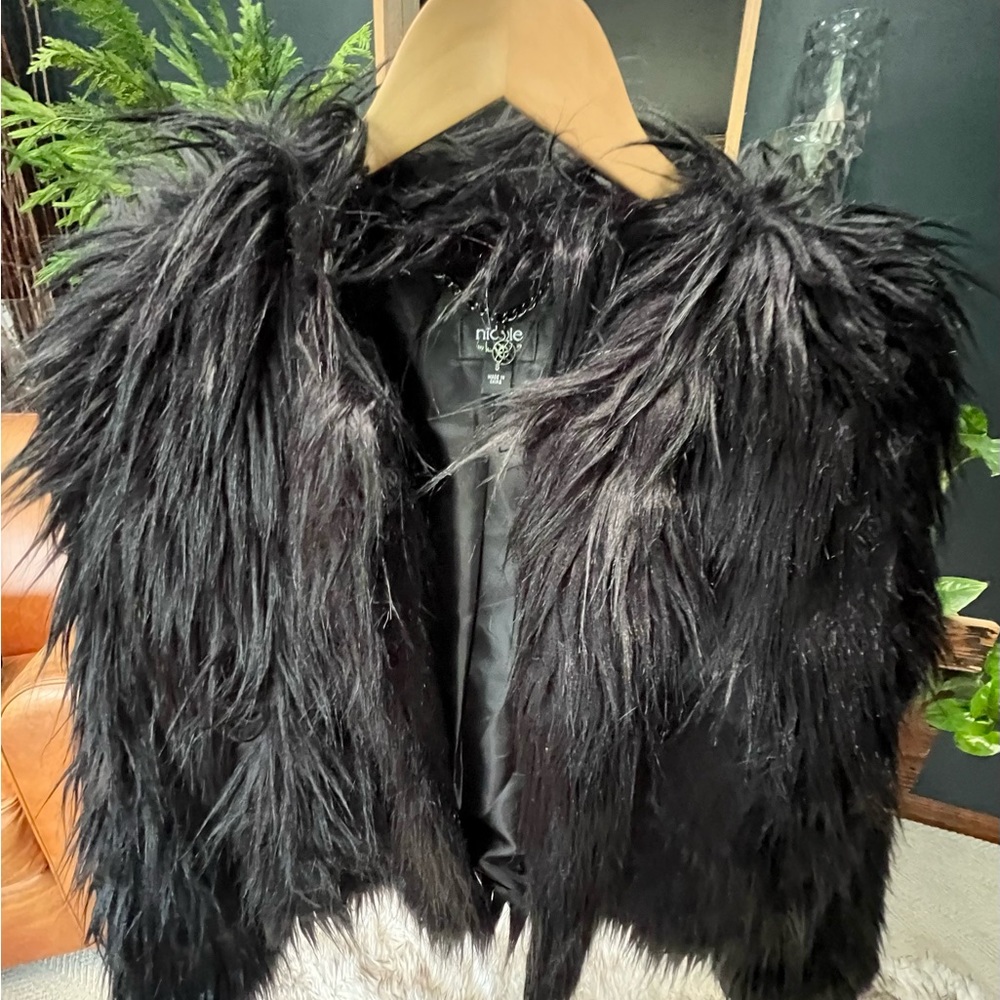 Black Lined Faux Fur Jacket Nicole by Nicole Miller Size Small - Picture 5 of 9